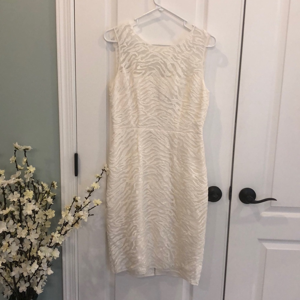 Off-white embroidered sleeveless dress